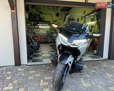 Серый Хонда GL 1800 Gold Wing, объемом двигателя 1.8 л и пробегом 1 тыс. км за 26500 $, фото 6 на Automoto.ua