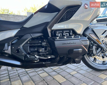 Серый Хонда GL 1800 Gold Wing, объемом двигателя 1.8 л и пробегом 1 тыс. км за 26500 $, фото 9 на Automoto.ua