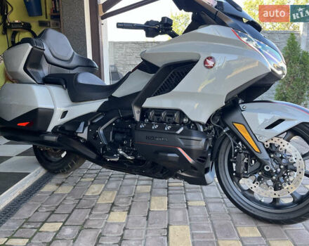 Серый Хонда GL 1800 Gold Wing, объемом двигателя 1.8 л и пробегом 1 тыс. км за 26500 $, фото 8 на Automoto.ua