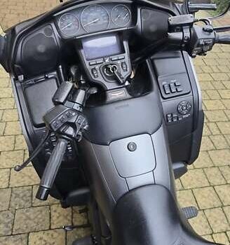 Серый Хонда GL 1800 Gold Wing, объемом двигателя 1.83 л и пробегом 29 тыс. км за 18000 $, фото 4 на Automoto.ua