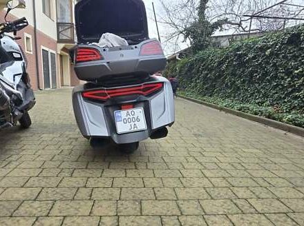 Серый Хонда GL 1800 Gold Wing, объемом двигателя 1.83 л и пробегом 29 тыс. км за 18000 $, фото 1 на Automoto.ua