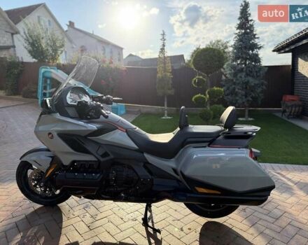 Сірий Хонда GL 1800 Gold Wing, об'ємом двигуна 1.83 л та пробігом 7 тис. км за 28777 $, фото 7 на Automoto.ua