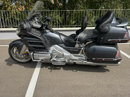 Хонда GL 1800 Gold Wing 2005 в Киеве на Automoto.ua Серый Хонда GL 1800 Gold Wing, объемом двигателя 1.8 л и пробегом 53 тыс. км за 10500 $, фото 1 на Automoto.ua