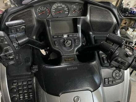 Серый Хонда GL 1800 Gold Wing, объемом двигателя 1.8 л и пробегом 135 тыс. км за 9000 $, фото 1 на Automoto.ua
