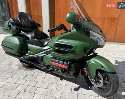 Зеленый Хонда GL 1800 Gold Wing, объемом двигателя 0 л и пробегом 65 тыс. км за 10500 $, фото 3 на Automoto.ua
