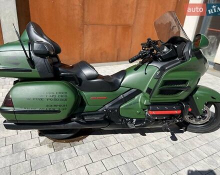 Зеленый Хонда GL 1800 Gold Wing, объемом двигателя 0 л и пробегом 65 тыс. км за 10500 $, фото 7 на Automoto.ua