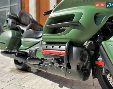 Зеленый Хонда GL 1800 Gold Wing, объемом двигателя 0 л и пробегом 65 тыс. км за 10500 $, фото 6 на Automoto.ua