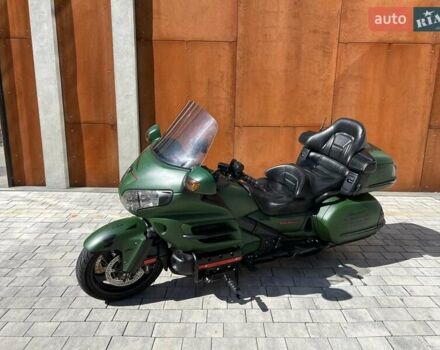 Зеленый Хонда GL 1800 Gold Wing, объемом двигателя 0 л и пробегом 65 тыс. км за 10500 $, фото 4 на Automoto.ua