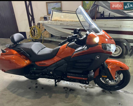 Оранжевый Хонда GL 1800 Gold Wing, объемом двигателя 1.83 л и пробегом 220 тыс. км за 12200 $, фото 13 на Automoto.ua