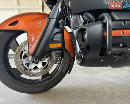 Оранжевый Хонда GL 1800 Gold Wing, объемом двигателя 1.83 л и пробегом 220 тыс. км за 12200 $, фото 7 на Automoto.ua