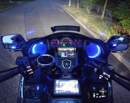 Хонда Голд Вінг, об'ємом двигуна 1.8 л та пробігом 0 тис. км за 11500 $, фото 6 на Automoto.ua