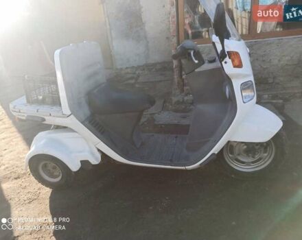 Белый Хонда Гуро, объемом двигателя 0.65 л и пробегом 200 тыс. км за 500 $, фото 2 на Automoto.ua