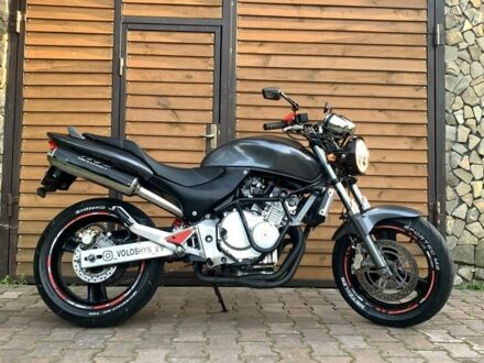 Хонда Хорнет, объемом двигателя 0.25 л и пробегом 0 тыс. км за 3300 $, фото 1 на Automoto.ua