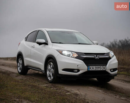 Белый Хонда ХРВ, объемом двигателя 1.8 л и пробегом 130 тыс. км за 15000 $, фото 1 на Automoto.ua