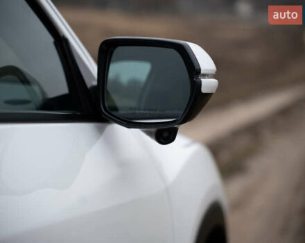 Белый Хонда ХРВ, объемом двигателя 1.8 л и пробегом 130 тыс. км за 15000 $, фото 10 на Automoto.ua