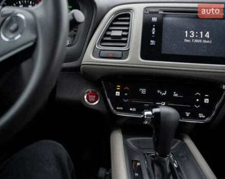 Белый Хонда ХРВ, объемом двигателя 1.8 л и пробегом 130 тыс. км за 15000 $, фото 34 на Automoto.ua