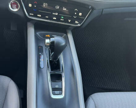 Білий Хонда ХРВ, об'ємом двигуна 1.8 л та пробігом 120 тис. км за 15000 $, фото 16 на Automoto.ua