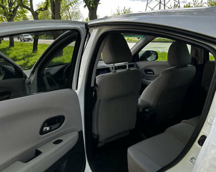 Белый Хонда ХРВ, объемом двигателя 1.8 л и пробегом 85 тыс. км за 18500 $, фото 14 на Automoto.ua