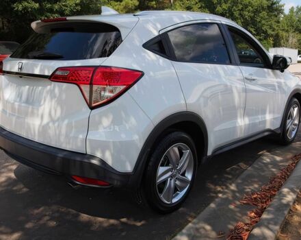 Белый Хонда ХРВ, объемом двигателя 1.8 л и пробегом 37 тыс. км за 8000 $, фото 4 на Automoto.ua
