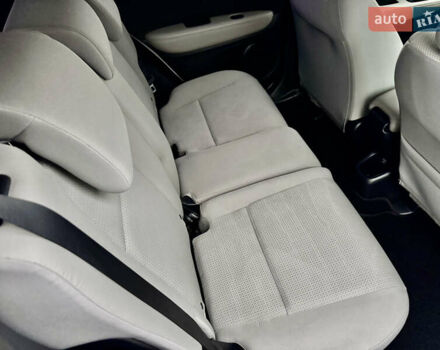 Белый Хонда ХРВ, объемом двигателя 1.8 л и пробегом 87 тыс. км за 16700 $, фото 43 на Automoto.ua