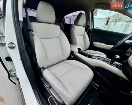 Белый Хонда ХРВ, объемом двигателя 1.8 л и пробегом 87 тыс. км за 16700 $, фото 36 на Automoto.ua