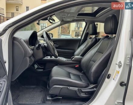 Белый Хонда ХРВ, объемом двигателя 1.8 л и пробегом 67 тыс. км за 17600 $, фото 18 на Automoto.ua