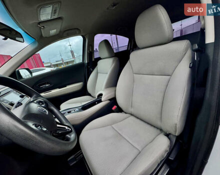 Белый Хонда ХРВ, объемом двигателя 1.8 л и пробегом 87 тыс. км за 16700 $, фото 37 на Automoto.ua