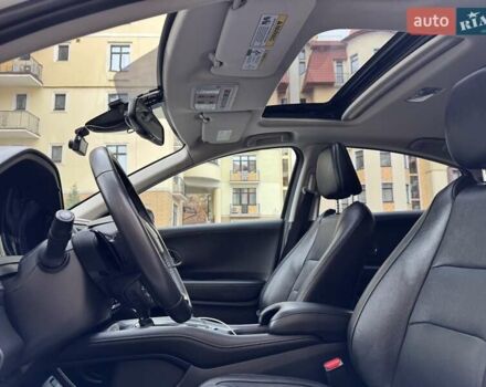 Белый Хонда ХРВ, объемом двигателя 1.8 л и пробегом 67 тыс. км за 17600 $, фото 21 на Automoto.ua