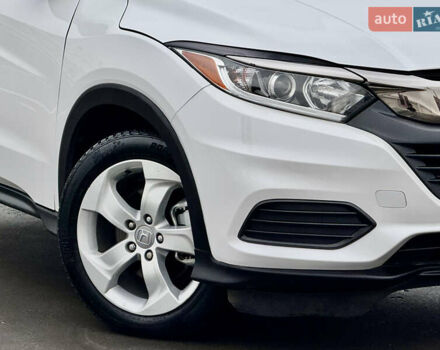 Белый Хонда ХРВ, объемом двигателя 1.8 л и пробегом 87 тыс. км за 16700 $, фото 6 на Automoto.ua