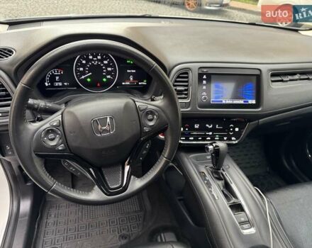 Белый Хонда ХРВ, объемом двигателя 1.8 л и пробегом 67 тыс. км за 17600 $, фото 22 на Automoto.ua