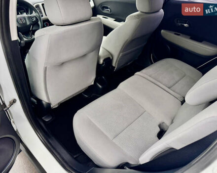 Белый Хонда ХРВ, объемом двигателя 1.8 л и пробегом 87 тыс. км за 16700 $, фото 40 на Automoto.ua