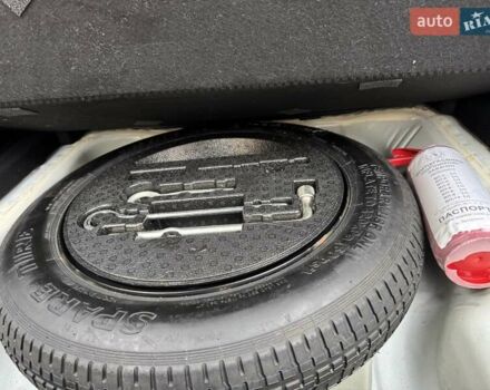 Белый Хонда ХРВ, объемом двигателя 1.8 л и пробегом 67 тыс. км за 17600 $, фото 37 на Automoto.ua