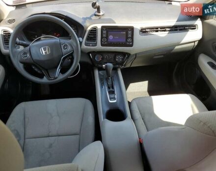 Белый Хонда ХРВ, объемом двигателя 1.8 л и пробегом 60 тыс. км за 3000 $, фото 7 на Automoto.ua