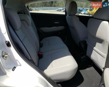 Белый Хонда ХРВ, объемом двигателя 1.8 л и пробегом 60 тыс. км за 3000 $, фото 10 на Automoto.ua