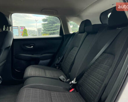 Белый Хонда ХРВ, объемом двигателя 2 л и пробегом 12 тыс. км за 23290 $, фото 10 на Automoto.ua