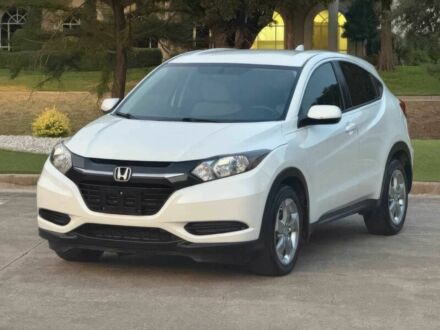 Белый Хонда ХРВ, объемом двигателя 1.8 л и пробегом 41 тыс. км за 16200 $, фото 1 на Automoto.ua