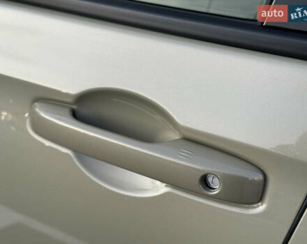 Бежевый Хонда ХРВ, объемом двигателя 1.5 л и пробегом 22 тыс. км за 29500 $, фото 7 на Automoto.ua