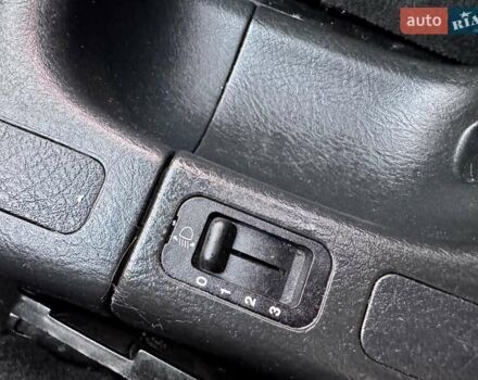 Черный Хонда ХРВ, объемом двигателя 1.6 л и пробегом 289 тыс. км за 6400 $, фото 36 на Automoto.ua