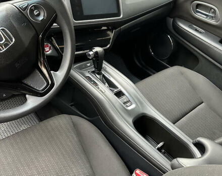 Черный Хонда ХРВ, объемом двигателя 1.8 л и пробегом 175 тыс. км за 14000 $, фото 29 на Automoto.ua