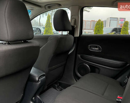 Черный Хонда ХРВ, объемом двигателя 1.8 л и пробегом 175 тыс. км за 14999 $, фото 20 на Automoto.ua