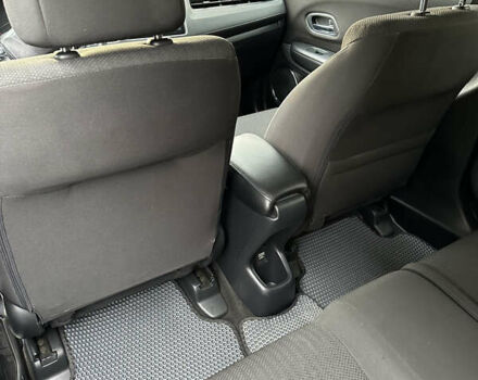 Черный Хонда ХРВ, объемом двигателя 1.8 л и пробегом 175 тыс. км за 14000 $, фото 26 на Automoto.ua