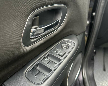 Черный Хонда ХРВ, объемом двигателя 1.8 л и пробегом 175 тыс. км за 14000 $, фото 27 на Automoto.ua