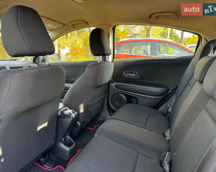 Черный Хонда ХРВ, объемом двигателя 1.8 л и пробегом 92 тыс. км за 16640 $, фото 16 на Automoto.ua