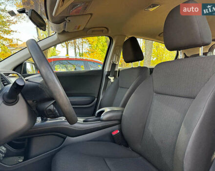 Черный Хонда ХРВ, объемом двигателя 1.8 л и пробегом 92 тыс. км за 16640 $, фото 15 на Automoto.ua