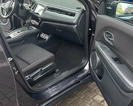 Черный Хонда ХРВ, объемом двигателя 1.8 л и пробегом 200 тыс. км за 14700 $, фото 6 на Automoto.ua