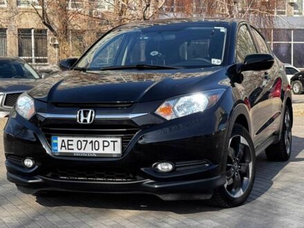 Хонда ХРВ 2017 у Дніпро (Дніпропетровську) на Automoto.ua Чорний Хонда ХРВ, об'ємом двигуна 1.8 л та пробігом 107 тис. км за 16900 $, фото 1 на Automoto.ua