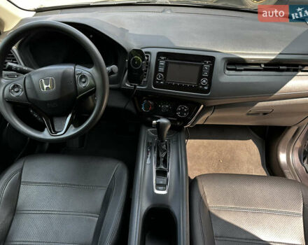 Хонда ХРВ, объемом двигателя 1.8 л и пробегом 53 тыс. км за 15000 $, фото 6 на Automoto.ua