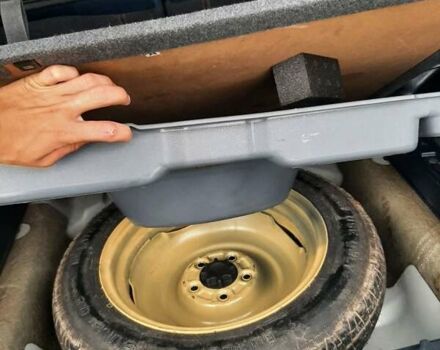 Серый Хонда ХРВ, объемом двигателя 1.6 л и пробегом 210 тыс. км за 6000 $, фото 7 на Automoto.ua