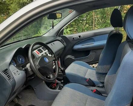 Серый Хонда ХРВ, объемом двигателя 1.6 л и пробегом 210 тыс. км за 6000 $, фото 14 на Automoto.ua