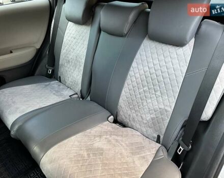 Сірий Хонда ХРВ, об'ємом двигуна 1.8 л та пробігом 135 тис. км за 12200 $, фото 35 на Automoto.ua